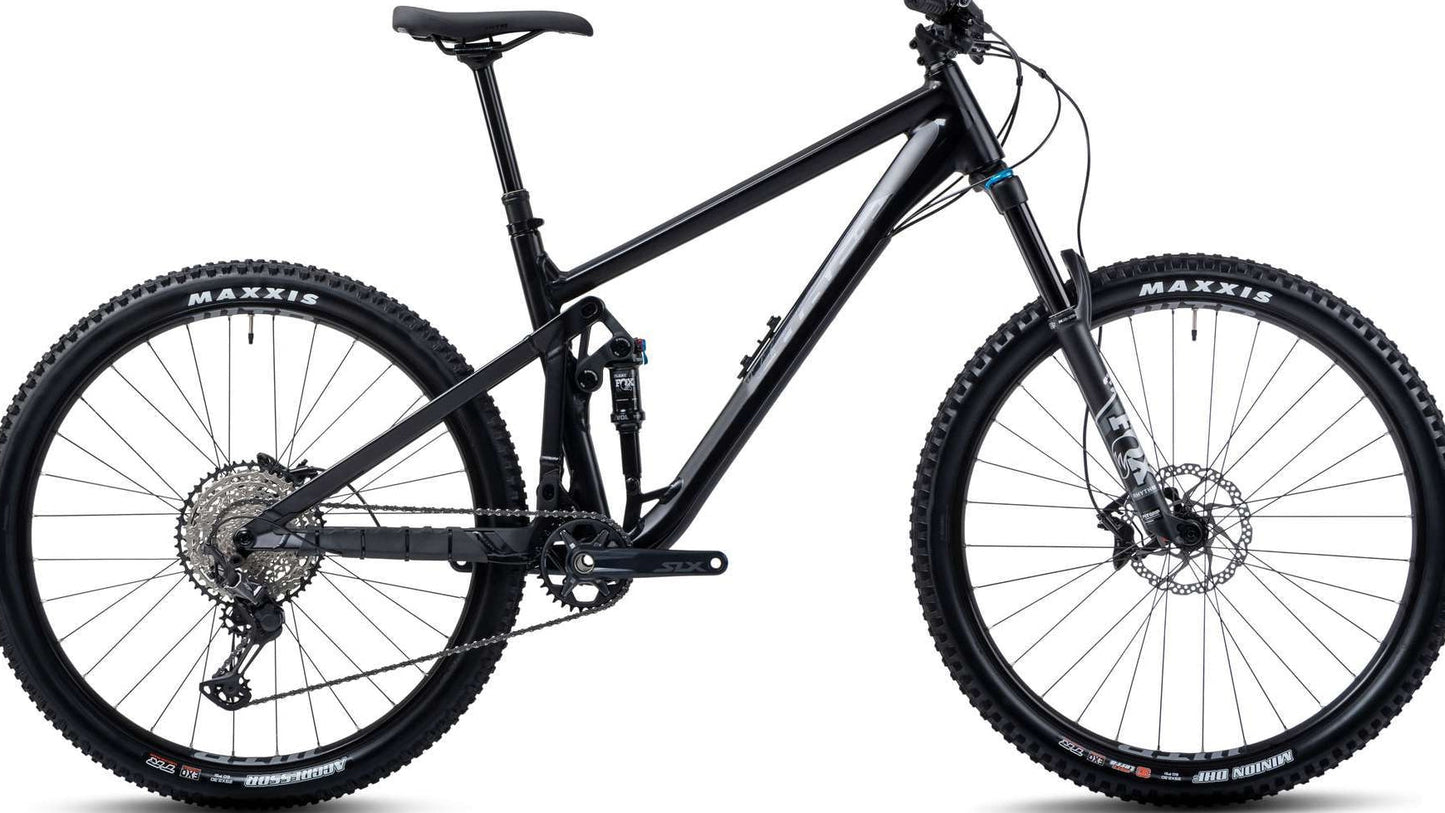 Ghost Riot Trail Essential 29