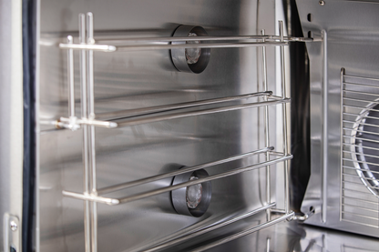 KBS Gastrotechnik Heißluftofen Euronorm 6,4 kW mit manueller Beschwadung und digitaler Zeitanzeige
