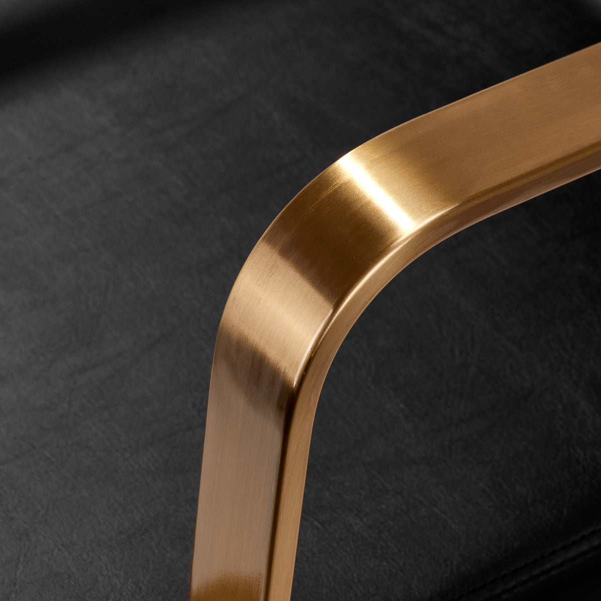 ActiveShop Gabbiano Friseurstuhl Porto Gold Schwarz