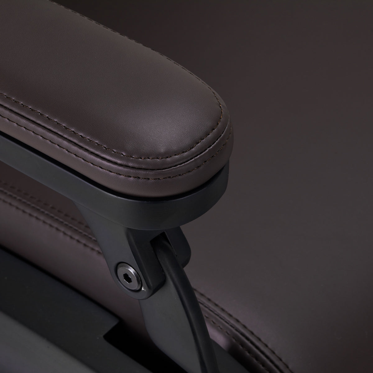 ActiveShop Elektrischer Barberstuhl Gabbiano Duke Braun