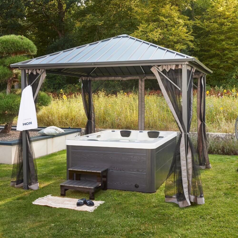 Home Deluxe Outdoor Whirlpool mit Treppe und Thermoabdeckung WHITE MARBLE - 210 x 160 cm für 3 Personen