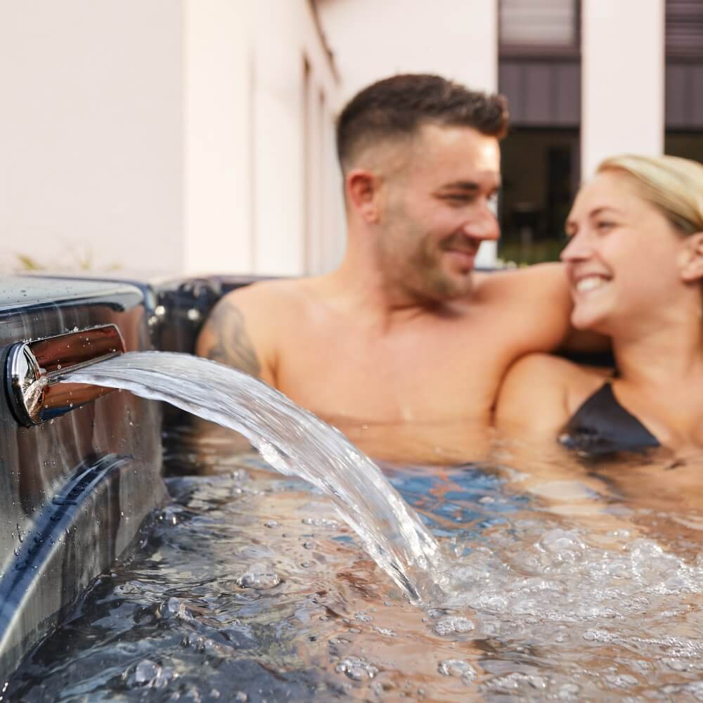 Home Deluxe Outdoor Whirlpool BLACK MARBLE - Mit Treppe und Thermoabdeckung