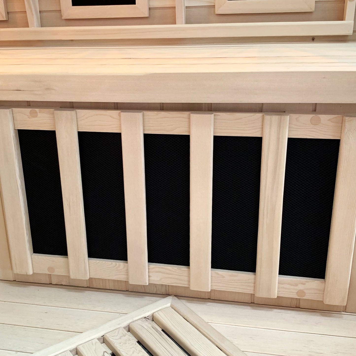 Dewello Infrarotkabine MONTREAL 120x120 Dual-Therm bei TroniTechnik