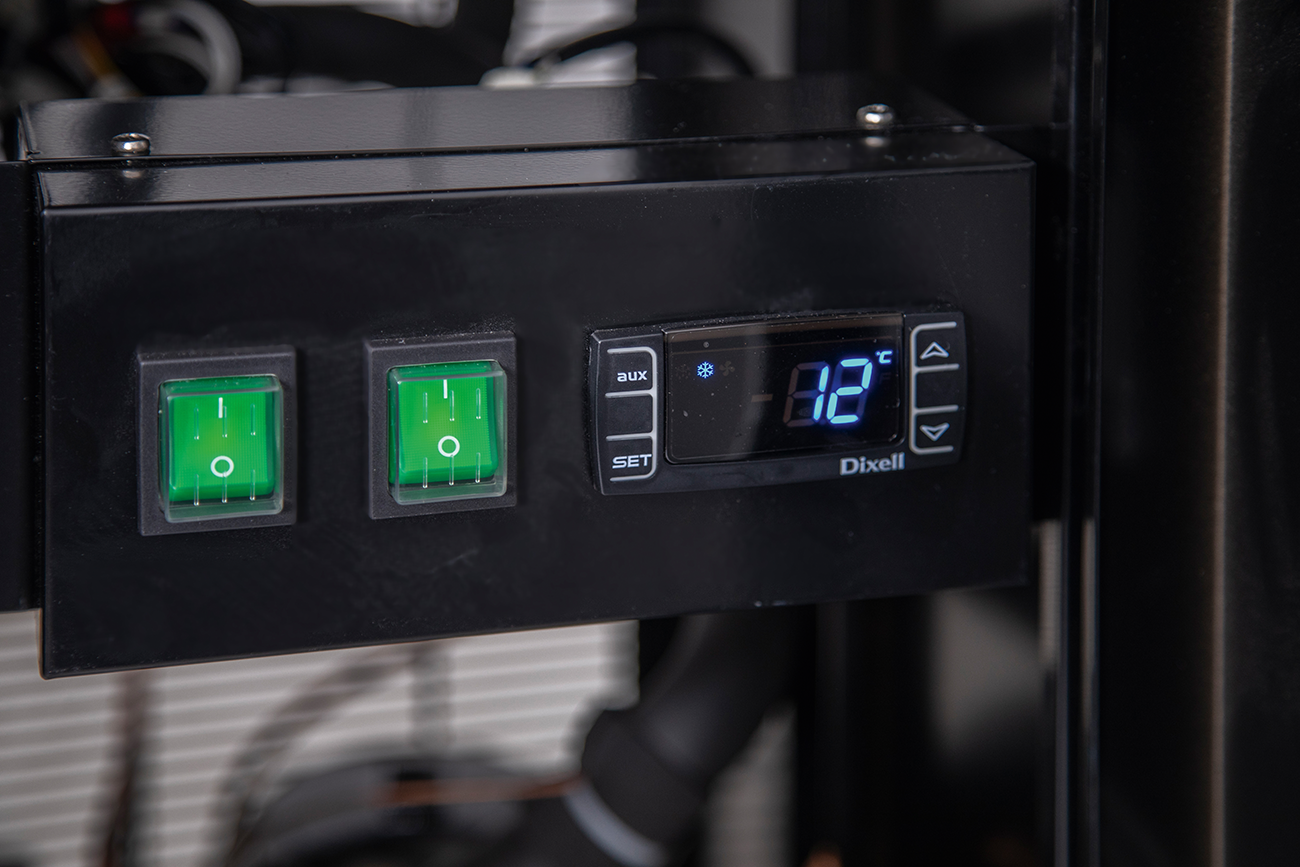 KBS Gastrotechnik Backbar BB 204 mit vier Schubladen und einer Volltür