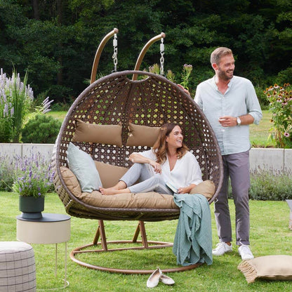 Home Deluxe Polyrattan Hängesessel mit Regenabdeckung TWIN - Braun für 2 Personen