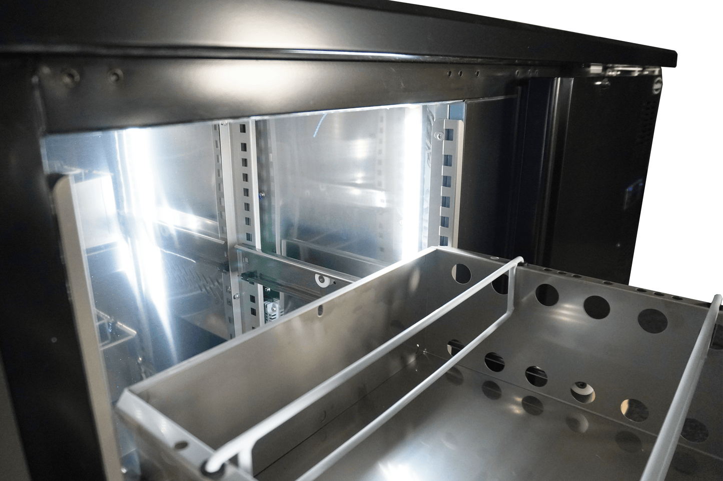CombiSteel BARKÜHLER SCHWARZ 1 TÜR UND 2 SCHUBLADEN