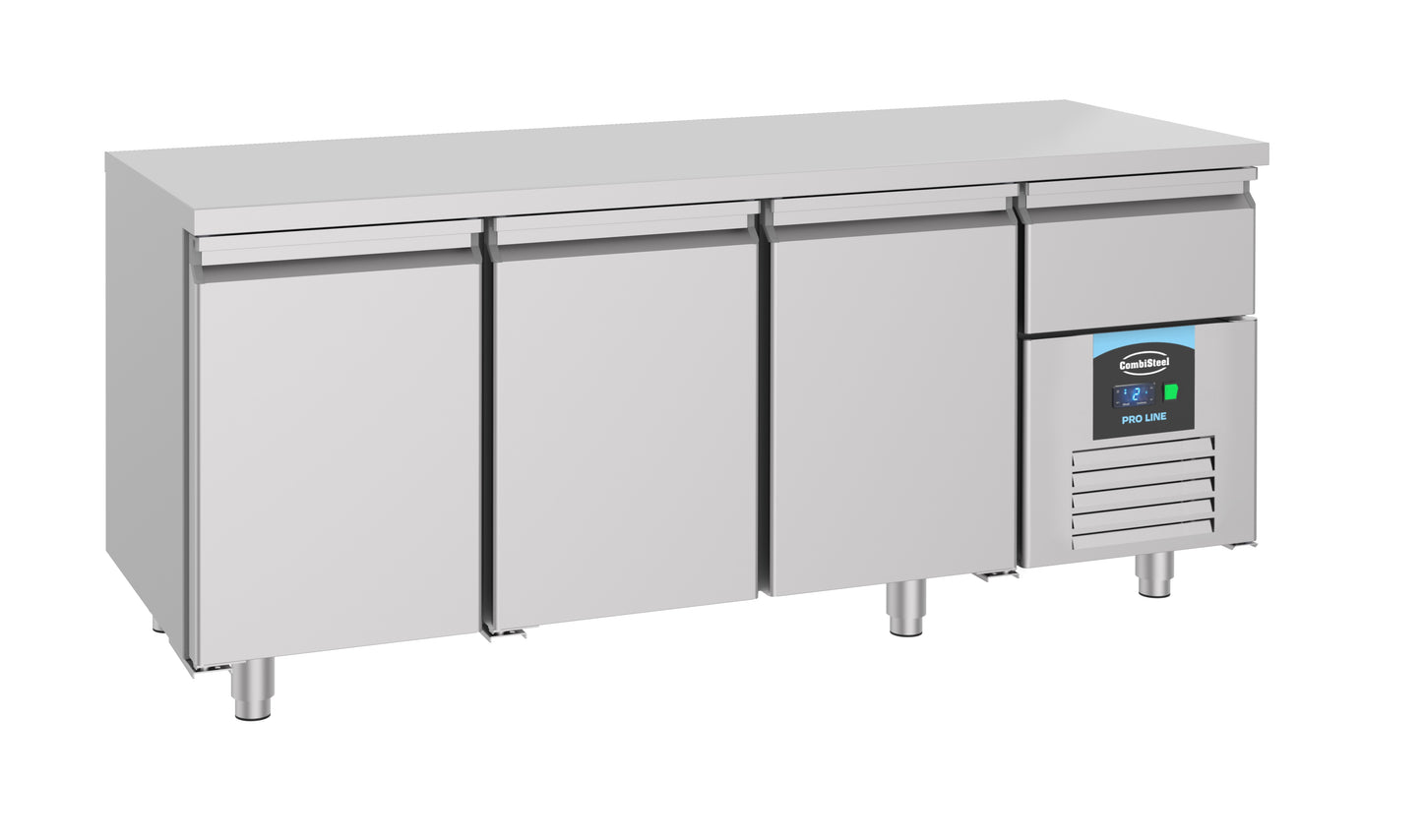 CombiSteel 700 KÜHLTISCH 3 TÜREN
