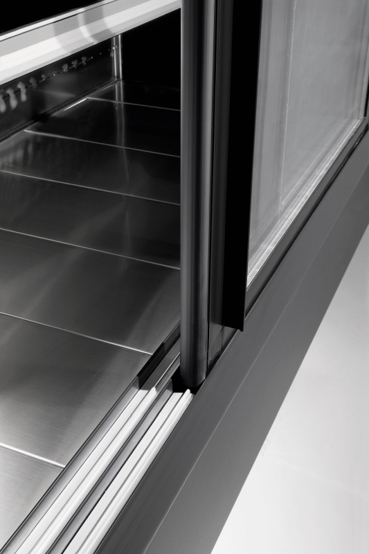 KBS Gastrotechnik Wandkühlregal Dilara 150 mit Schiebetüren selbstschließend