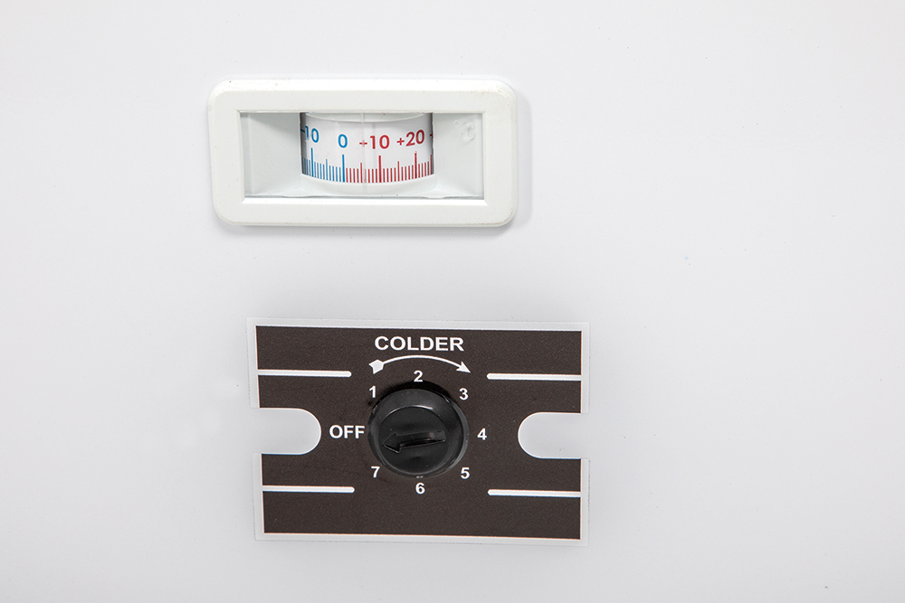 KBS Gastrotechnik Eiscreme Impuls-Tiefkühltruhe D 400 mit Glasschiebedeckel