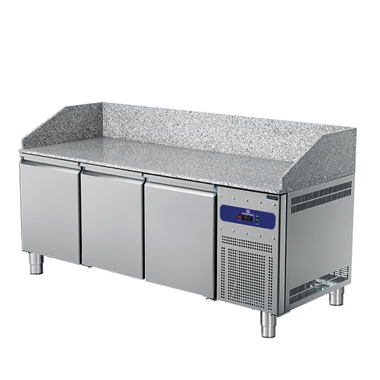 Virtus Pizzatisch 2150 mm mit 3 Türen 600x400 mm