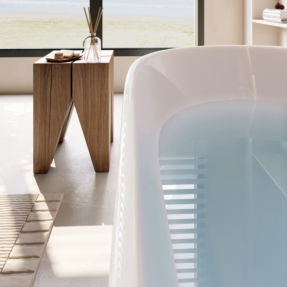 Home Deluxe Badewanne mit schwarzer Armatur LENI - 170 x 80 cm