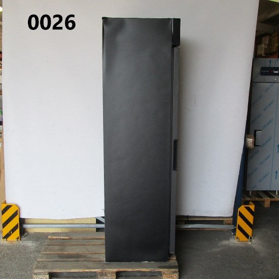 Virtus Getränkekühlvitrine 373 Liter mit Glastür und Werbedisplay, 5 Roste, +1°/+10°C, schwarz - BESCHÄDIGT