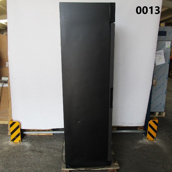 Virtus Getränkekühlvitrine 373 Liter mit Glastür und Werbedisplay, 5 Roste, +1°/+10°C, schwarz - BESCHÄDIGT