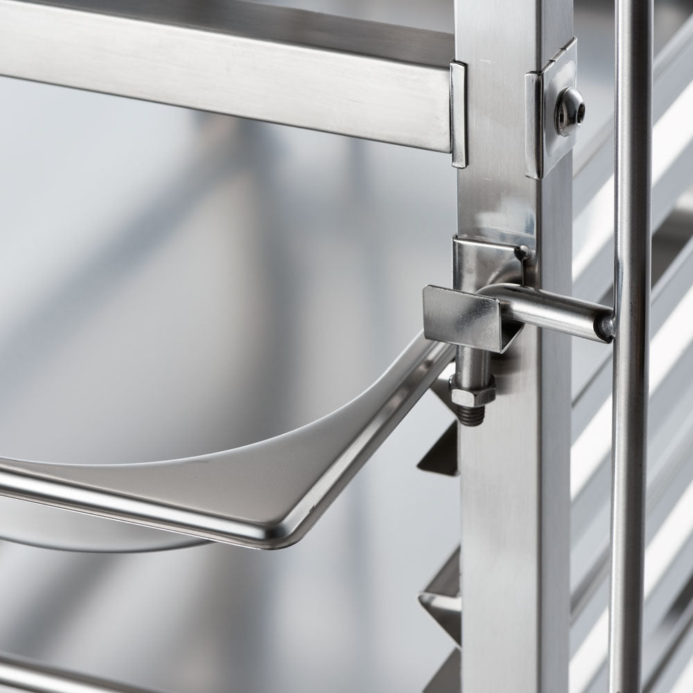 Stalgast Tablettwagen aus Edelstahl, passend für 14 x GN 1/1, 380 x 550 x 1735 mm (BxTxH)