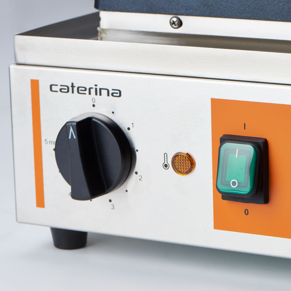Stalgast Waffeleisen CATERINA, antihaftbeschichtete Platte, 320x380x240 mm, 1,5 kW 230 V