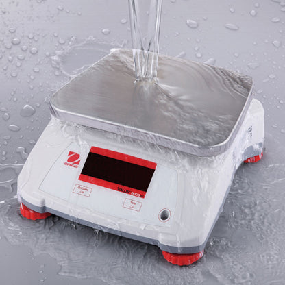 Stalgast Wasserdichte Premium-Waage, Kapazität 6 kg, Teilung 2 g, 256x280x121 mm (BxTxH)