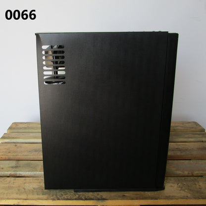 Virtus Minibar mit 2 Regalböden, schwarz, 38 Liter - BESCHÄDIGT